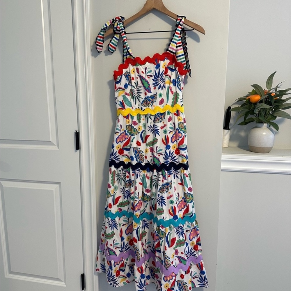 TwoTwinStyle Floral Colorful Maxi Dress Small